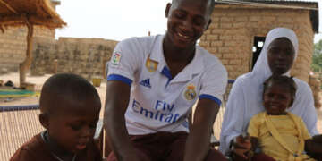 Abdoulaye is a passionate teacher, engaged father and proud sponsorship graduate in Mali.  
