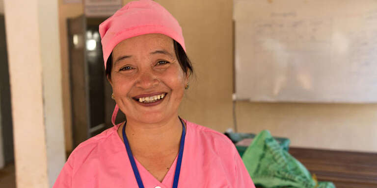 Saly's outreach midwife Suon Mach in Cambodia. David Wardell / Save the Children.