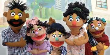 The Santio Family of puppets help Peruvian children cope with COVID-19